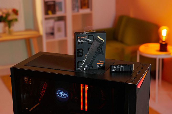 WD_BLACK SN850 NVMe SSD 散热器版本是专为桌上型 PC 以及高阶电竞用途所设计。