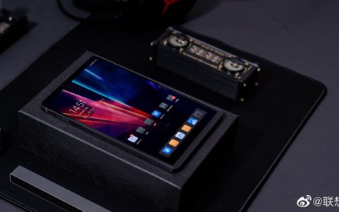 对标iPad mini！搭载8.8寸120Hz高刷屏，Lenovo拯救者Y700游戏平板真机首曝！
