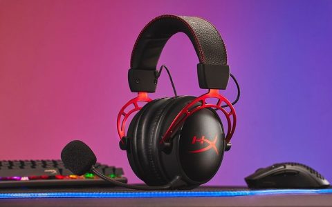 HyperX新款无线耳机Cloud Alpha，主打300小时续航、进阶版双音腔技术