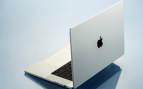 Apple MacBook Pro 16 重点评测- M1快，M1 Pro更快！ 效能、屏幕、I/O全到位