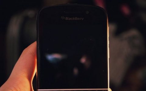 时代眼泪再见了！ 黑莓机这次真的停止服务了，一代机王走入历史