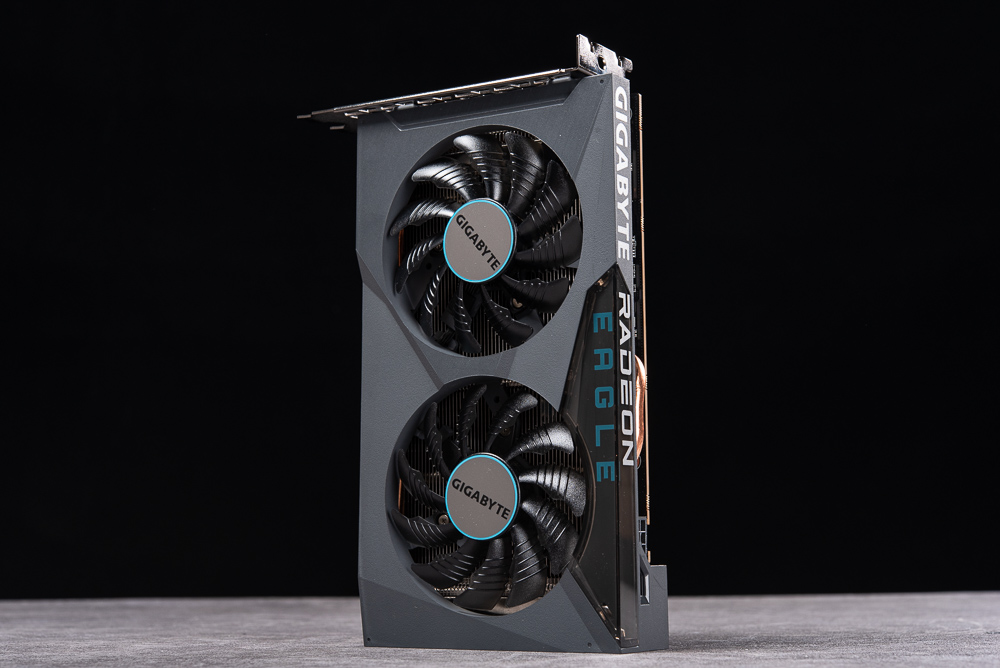 AMD RX 6500 XT 4GB 在 PCIe 3.0 规格下游戏效能略降 8%