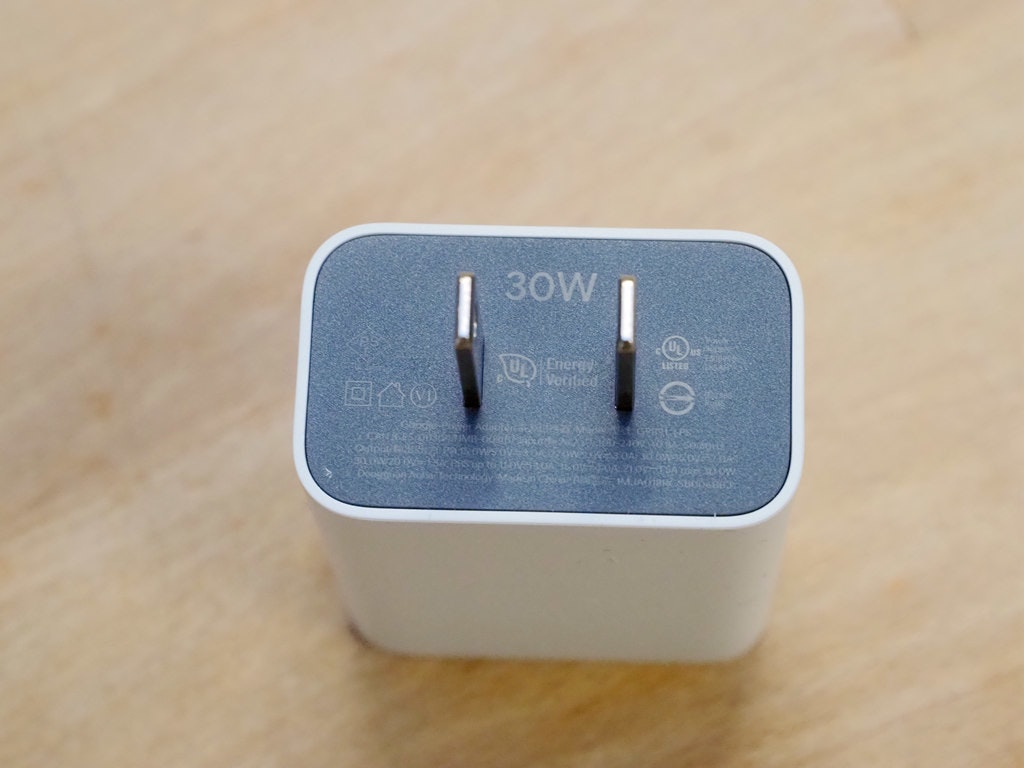 照片中提到了30W、Energy、USTES，跟迪比克大学有关，包含了产品设计、设计、产品