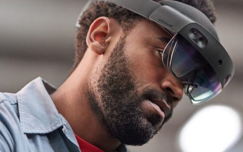 微软否认终止HoloLens开发