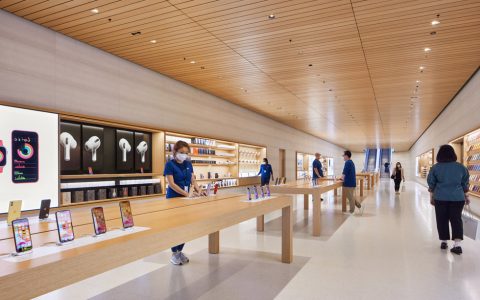Apple 4月起大幅提升零售员工福利，带薪病假加一倍，陪家人看病也算病假！ 