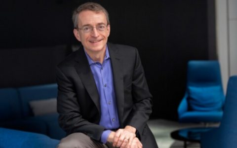 英特尔CEO向投资人喊话：英特尔重振业务列车即将发车，我希望你们都已经上车 