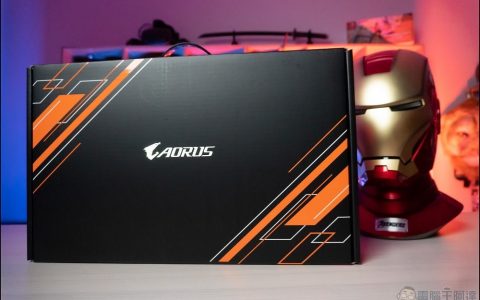 技嘉AORUS 15XE4炫影黑电竞笔电开箱，采用165HzQHD极窄边框电竞面板与独家搭载Microsoft Azure AI智能电竞 