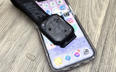 iPhone、Apple Watch排水教学：游泳后手表排水方式、iPhone下雨后简易自救(苹果手表游泳后怎么排水)