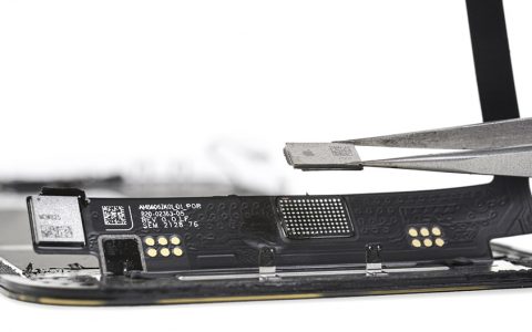 iPhone Face ID 挂点不再需要整台换掉了？ 据报苹果已经准备好了TrueDepth的维修件模块(iphone face id维修)