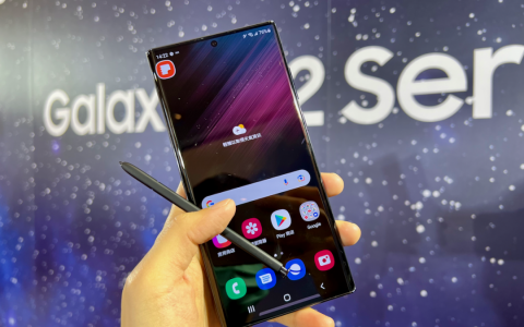 还是追不上 iPhone？ 三星最新旗舰 Galaxy S22 跑分成绩出炉 