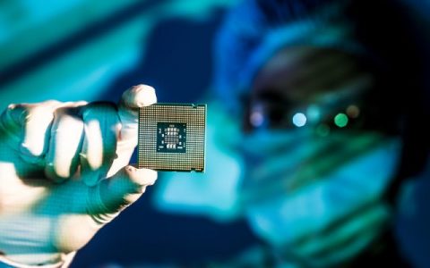 英特爾加持！晶片架構進入三雄鼎立年代 