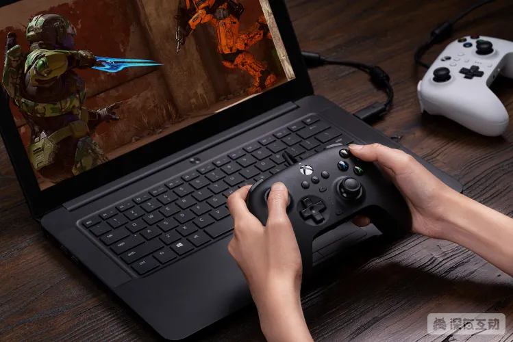 8BitDo 推出有线 Xbox 控制器