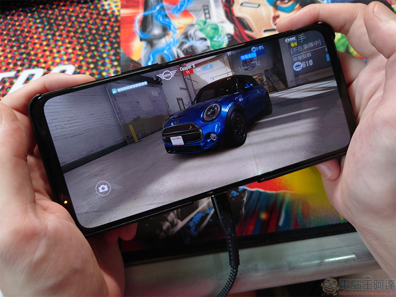 Google Play 商店的「边下载边玩」功能即将登陆所有 Android 12 手机