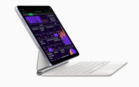iPad Air 5 被指机身薄到「可以感觉到电池」，拿起平板还有诡异「吱吱」声