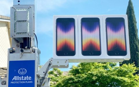 iPhone SE 3手机跌落测试显示：与iPhone 13 一样耐摔，但仍需要保护壳！