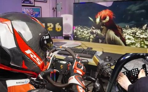 艾尔登方向盘！ 神人用赛车模拟设备打败《艾尔登法环》女武神