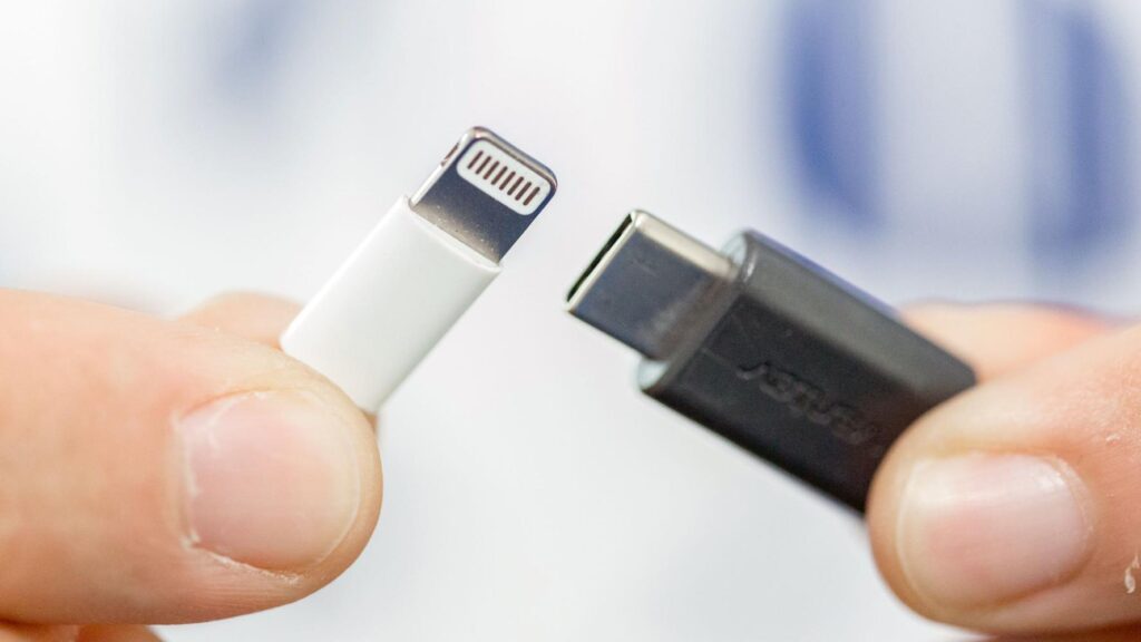 欧盟官员投票支持让USB-C 成为所有手机充电器标准,iPhone也不另外！呼吁2026年实现无线充电技术的互操作性！