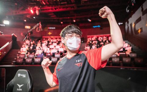 《英雄联盟》Gumayusi 为何留在 T1？ 「想证明自己值得 T1 的先发位置」