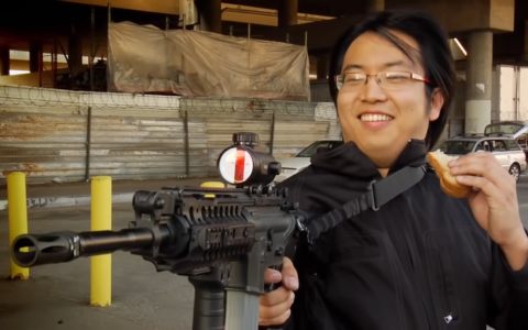 从一人到一个团队，游戏UP主该如何维持自我？独家专访森纳映画主持人乔伊！