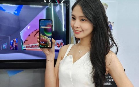 久违新机 HTC Desire 22 Pro 登场，搭上元宇宙潮流加码推出 VIVE Flow 同捆组合