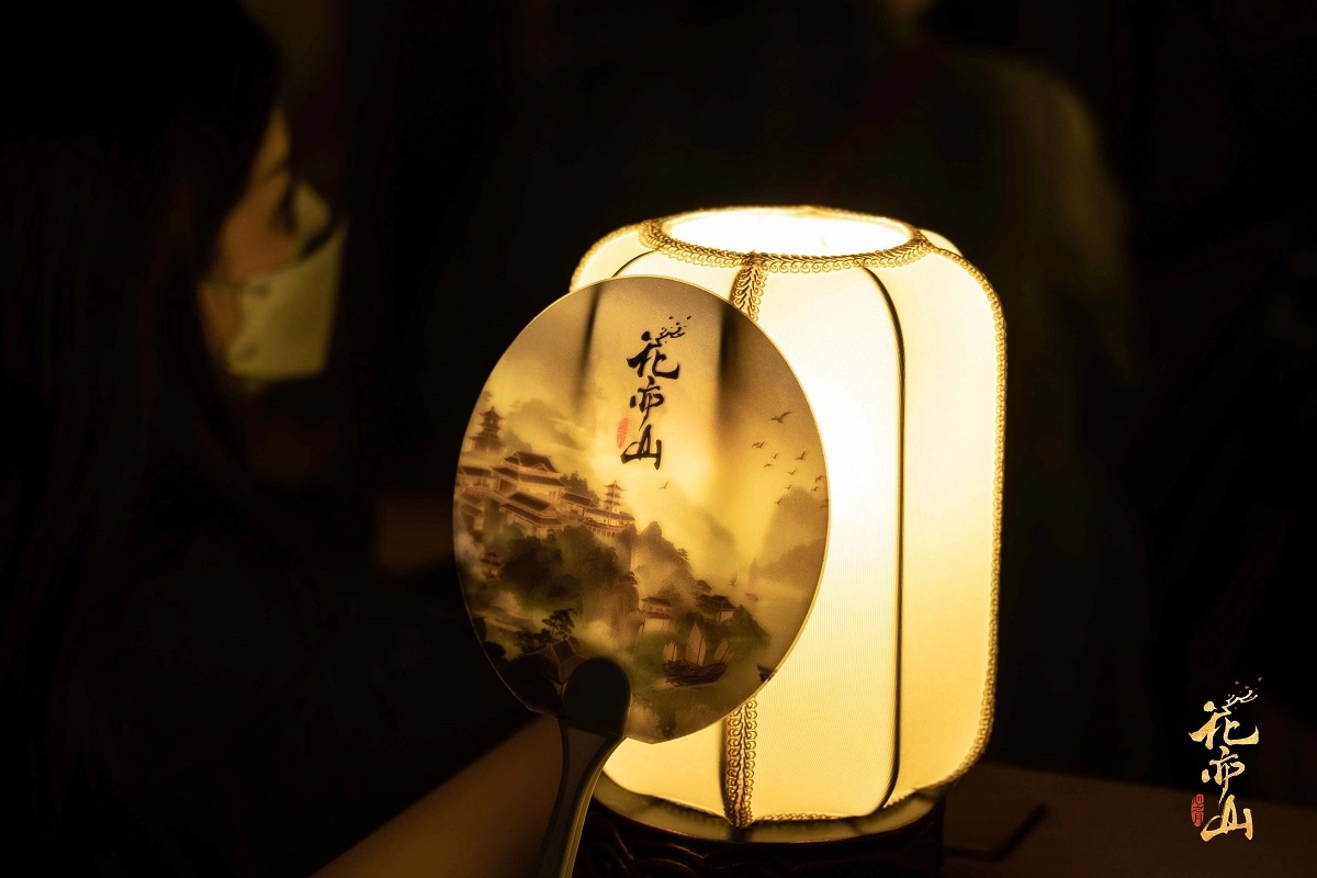 《花亦山心之月》开学活动暨声优见面会圆满完成 新名士皇家画师「了了」翩然登场