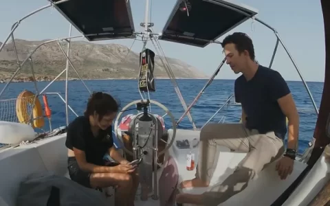 Twitch 实况主开台纪录航海生涯，意外录下船只搁浅惊险一刻