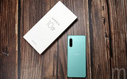 更多旗舰手机设计下放、更轻巧的5G连网手机，Xperia 10 IV动手玩