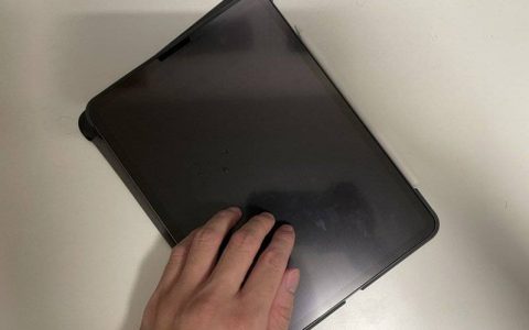 崩溃！ iPad、iPhone碎念又黑屏幕是坏了么？ 全因「它」太贴心... 2口诀4步骤解决问题