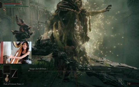 《艾尔登法环》弹竖琴击杀恶兆！ 本人：「我一生肩膀都是靠在竖琴上」