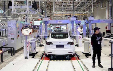 被马斯克解雇，但这些特斯拉员工却说他们“荣幸与感激”？