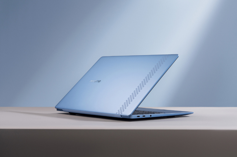 对标MacBook Air？realme Book Air官宣：4.9mm 超窄微边屏 + 棋盘格设计