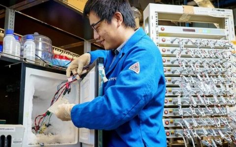 科学家研发新型锂电池：可在高温、极寒环境下正常工作