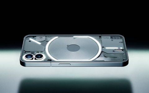 Nothing Phone一天收到20万份订单