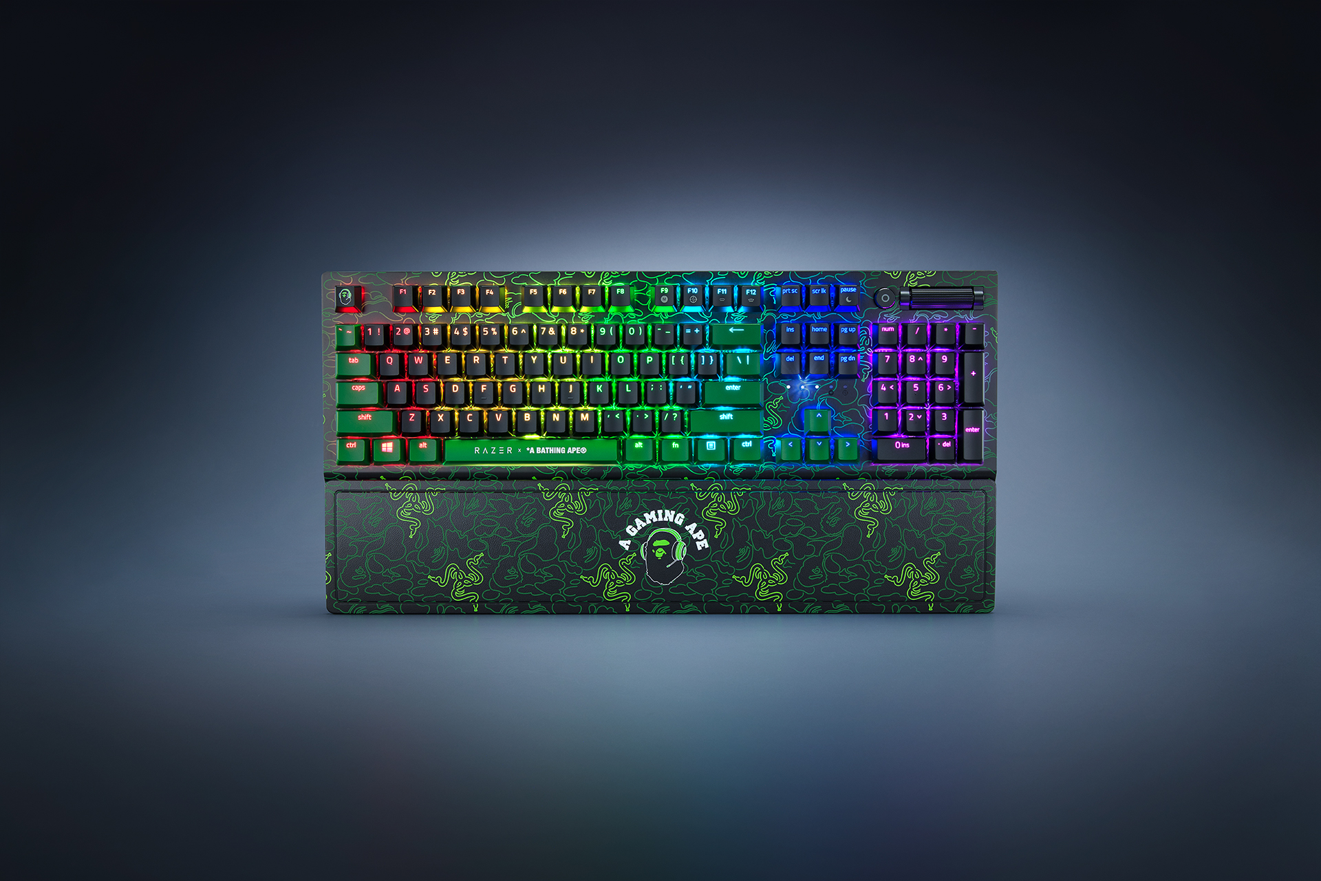 Razer与BAPE第二波联动正式公布！这次还有推出联名款电竞椅！