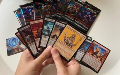 威世智遗憾宣布《魔法风云会》未来将不再推出「中文」等三种语言翻译卡牌