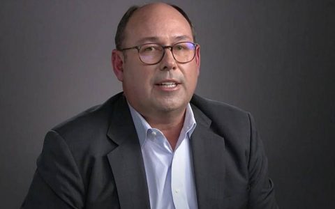 牵成博通收购VMware的软件事业群总裁Tom Krause确定跳槽