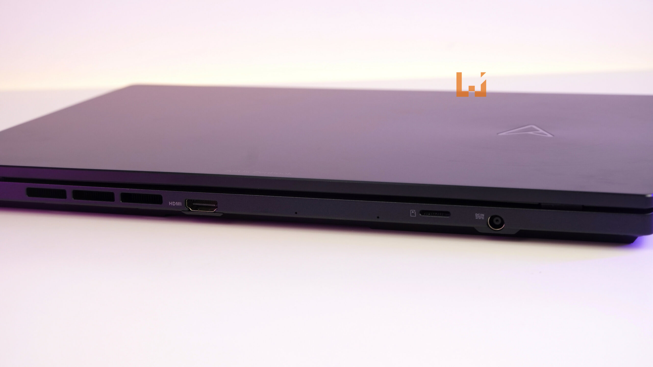 搭载第12代处理器的双屏幕创作笔电！ASUS ZenBook Pro 14 Duo OLED评测！