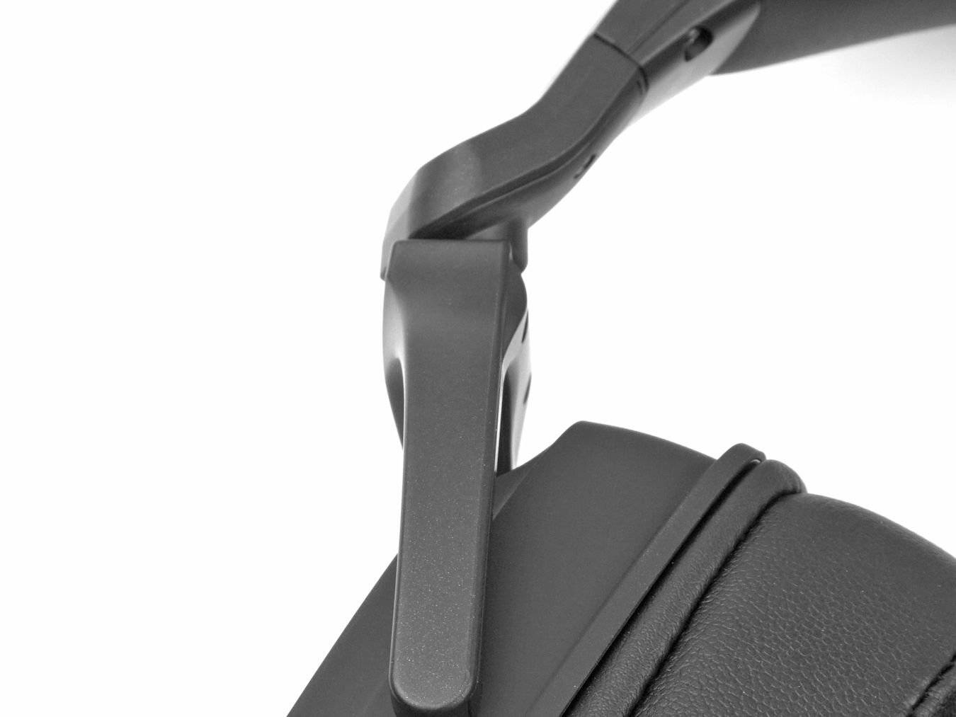 ASUS ROG Delta S Animate 电竞耳机