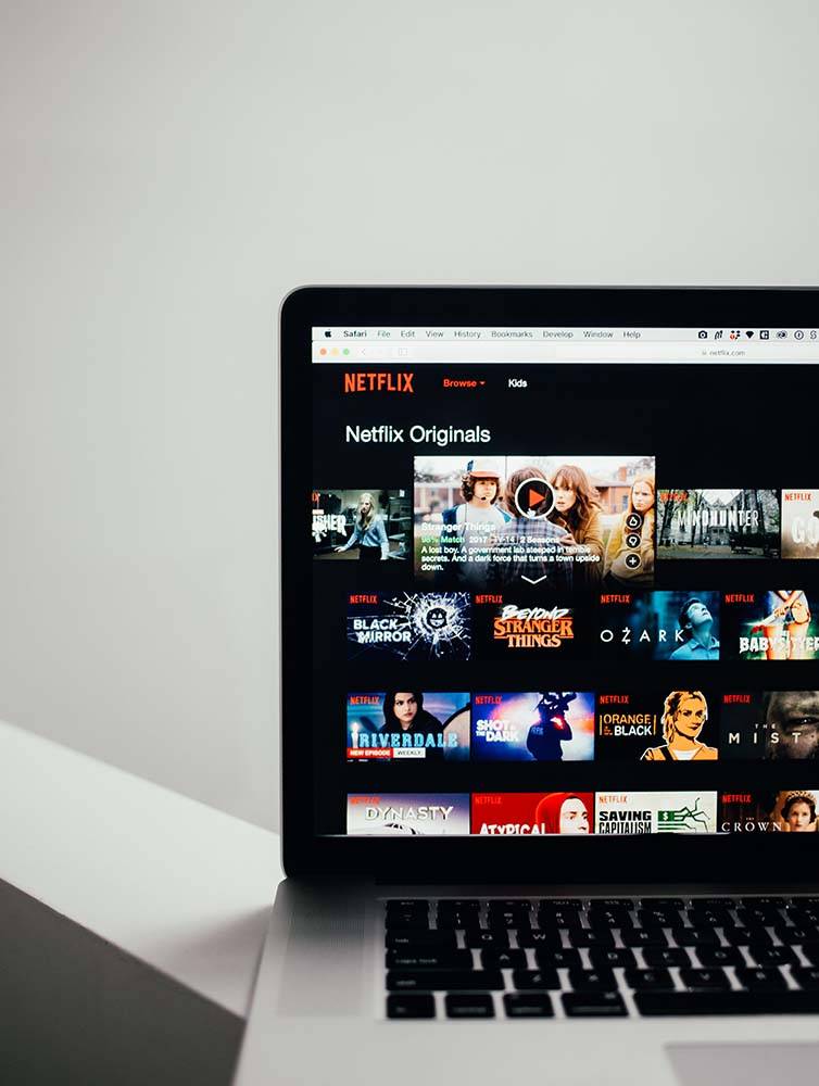 Netflix 使用新方法来打击「密码共享行为」，居住地以外使用超过两周就必须额外付费