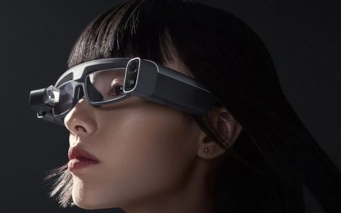 小米推出「米家眼镜相机」，让用户的眼睛学会「变焦」、纪录前10秒的瞬间画面