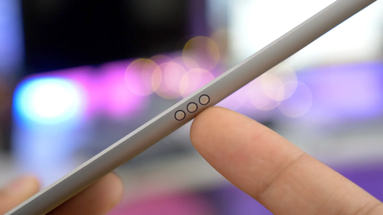 iPad Pro 2022曝将更新Smart Connector接口，顶部和底部边缘改配备四针连接器