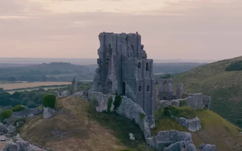 Xbox 与古迹保存团队合作，邀《Minecraft》知名 YouTuber 创作者重现英国一级古迹