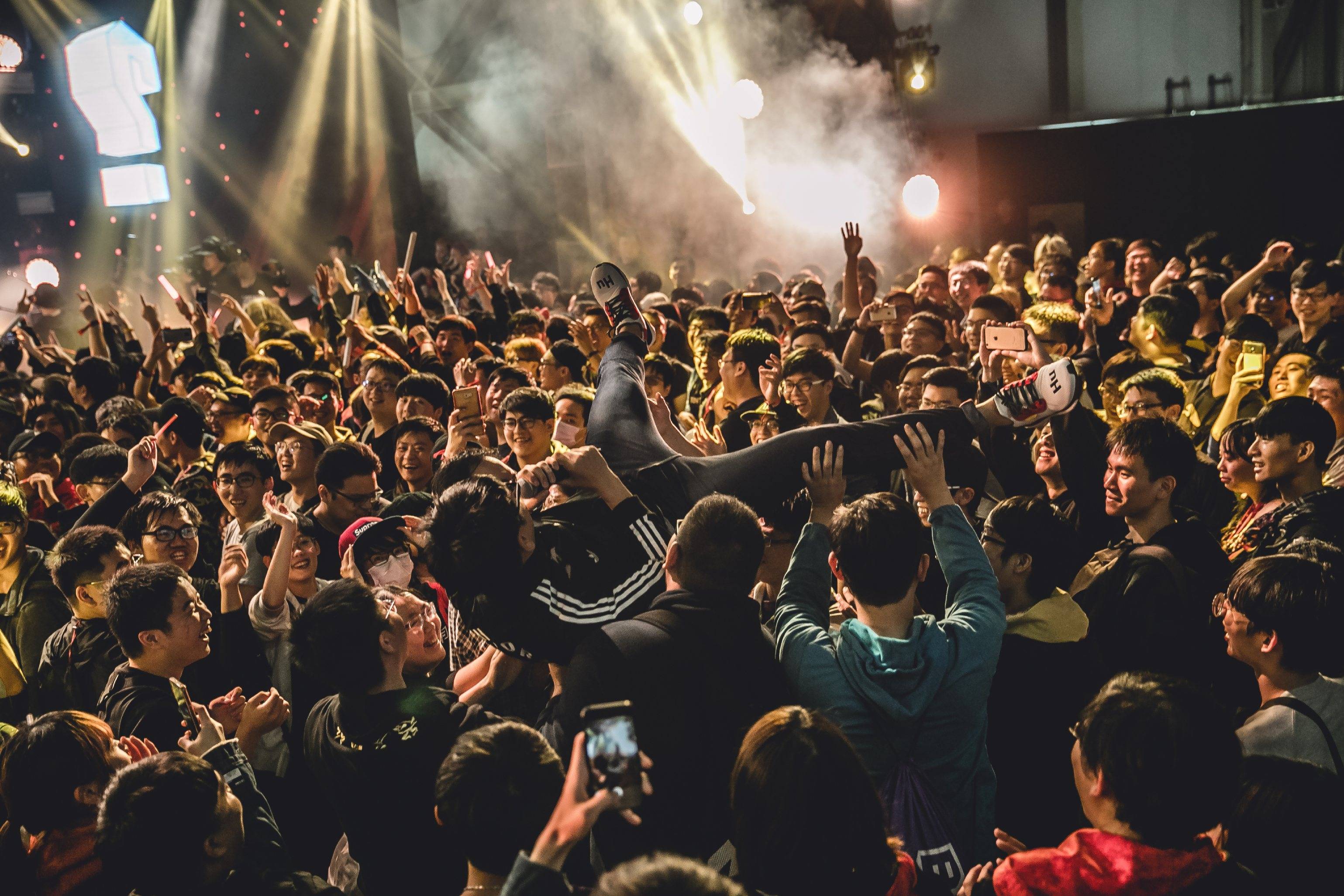 WirForce 2019年吸引超过20万参观人流以及超过百万的在线观看人数，参与者以18-35岁年轻族群为主。 看准年轻族群的参与度，TOYOTA希望通过与WirForce的合作，传递TOYOTA的热情活力以及深耕年轻市场的决心。