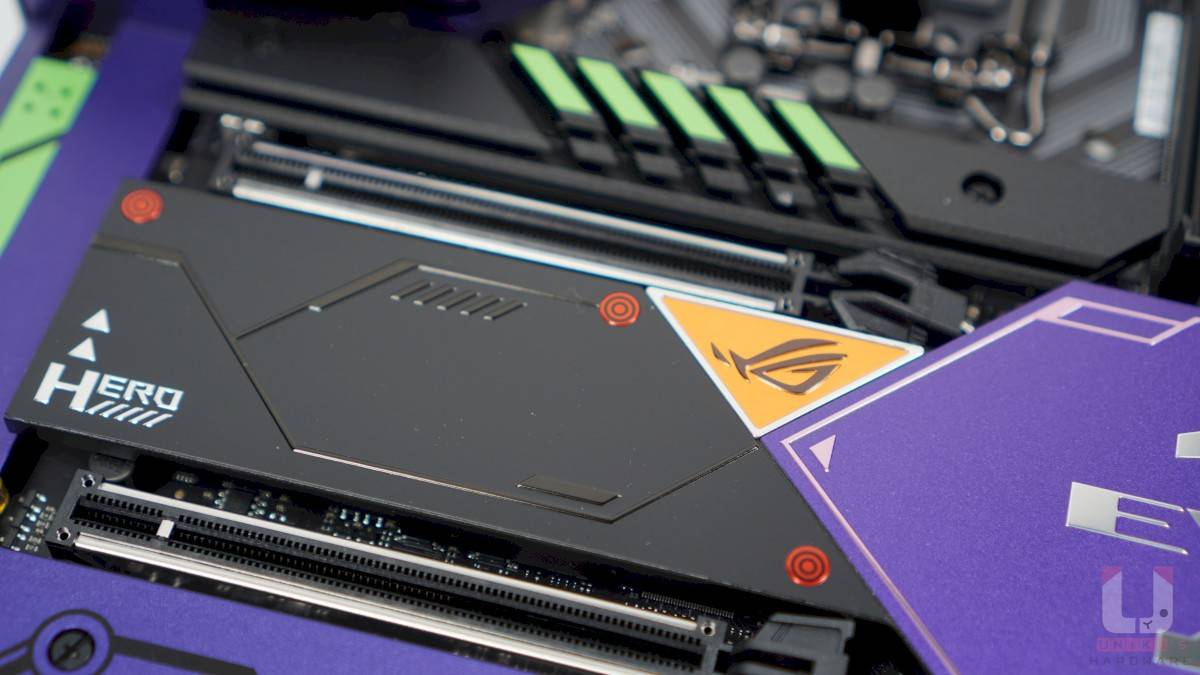 初号机爆走演出！ ROG MAXIMUS Z690 HERO EVA Edition 主板开箱解说