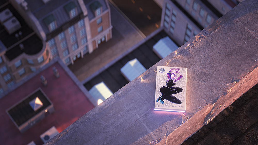 Seagate 收藏版 Spider-Man FireCuda 外接硬盘伴您飞身穿越巷弄，打击犯罪！