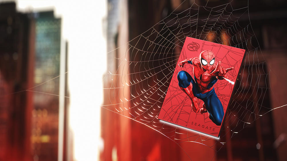Seagate 收藏版 Spider-Man FireCuda 外接硬盘伴您飞身穿越巷弄，打击犯罪！