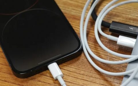 什么都快的iPhone 14 Pro端口lightning速度却仍在USB 2.0，最高480Mbps