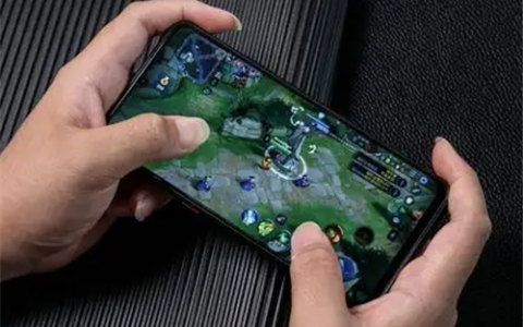 手机赚钱软件日入百元(闲余时间通过手机每天能赚100块，简单容易上手)