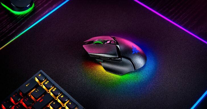 Razer推出Basilisk V3 Pro，配备HyperScroll倾斜滚轮、13区Chroma灯效