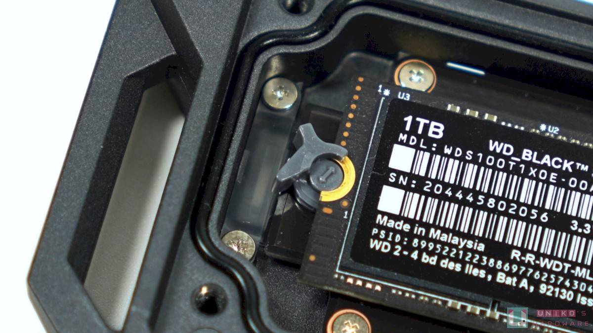 TUF Gaming A1 USB-C 3.2 Gen 2×1 SSD 外接盒评测开箱